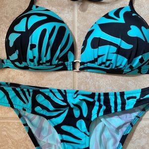 NWOT VENUS BIKINI